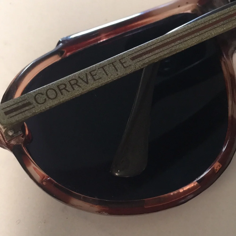 Vintage Corvette Tortoiseshell Aviator Sunglasses Dark Lenses Made in Taiwan